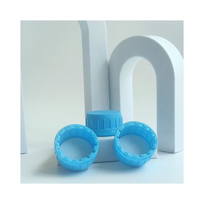 リサイクル可能直32mm38mm色彩豊かな厚いスクリュー 機能のあるボトルのためのプラスチックキャップ