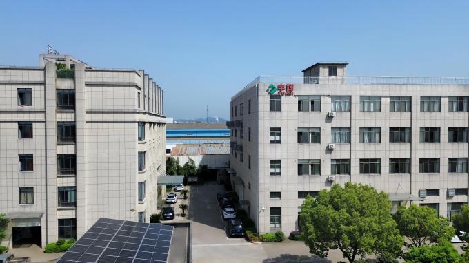 便利な旅行サイズ 皮膚ケア用空瓶セット PET素材 カスタムカラーボトル 2